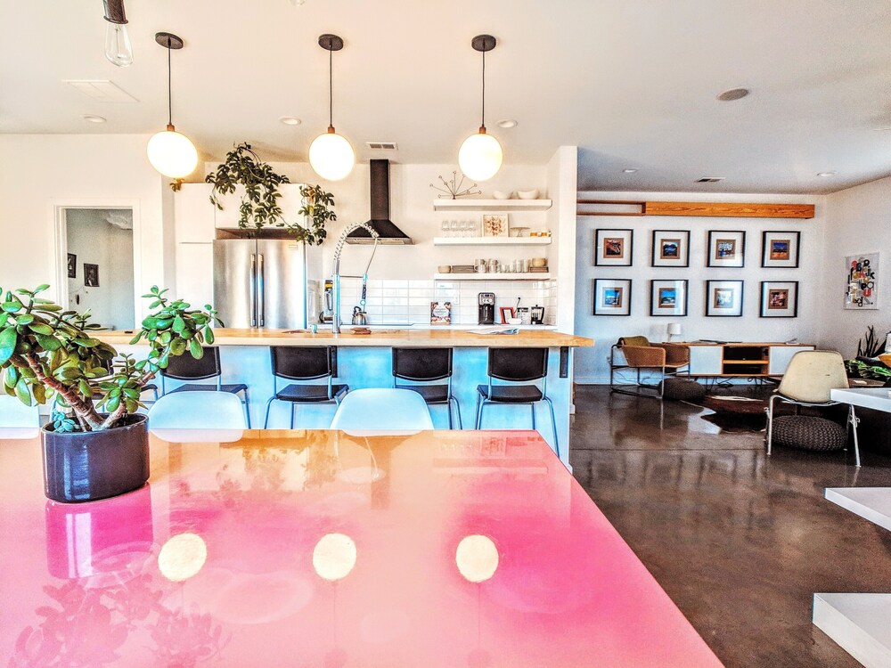 Modern Architect Designed Dream In Midtown Memphis Broad