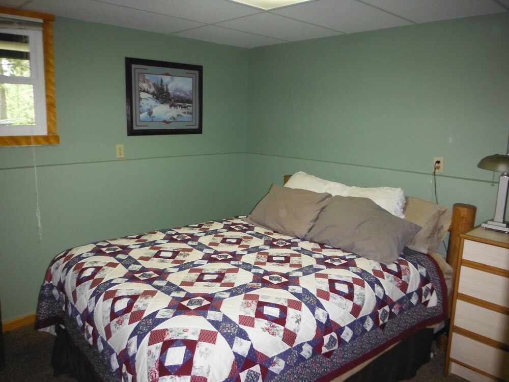 Mountain View Apartment on the Scenic Flathead River with Breathtaking