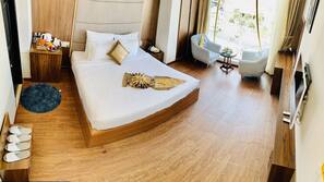 Minibar, desk, blackout drapes, free WiFi