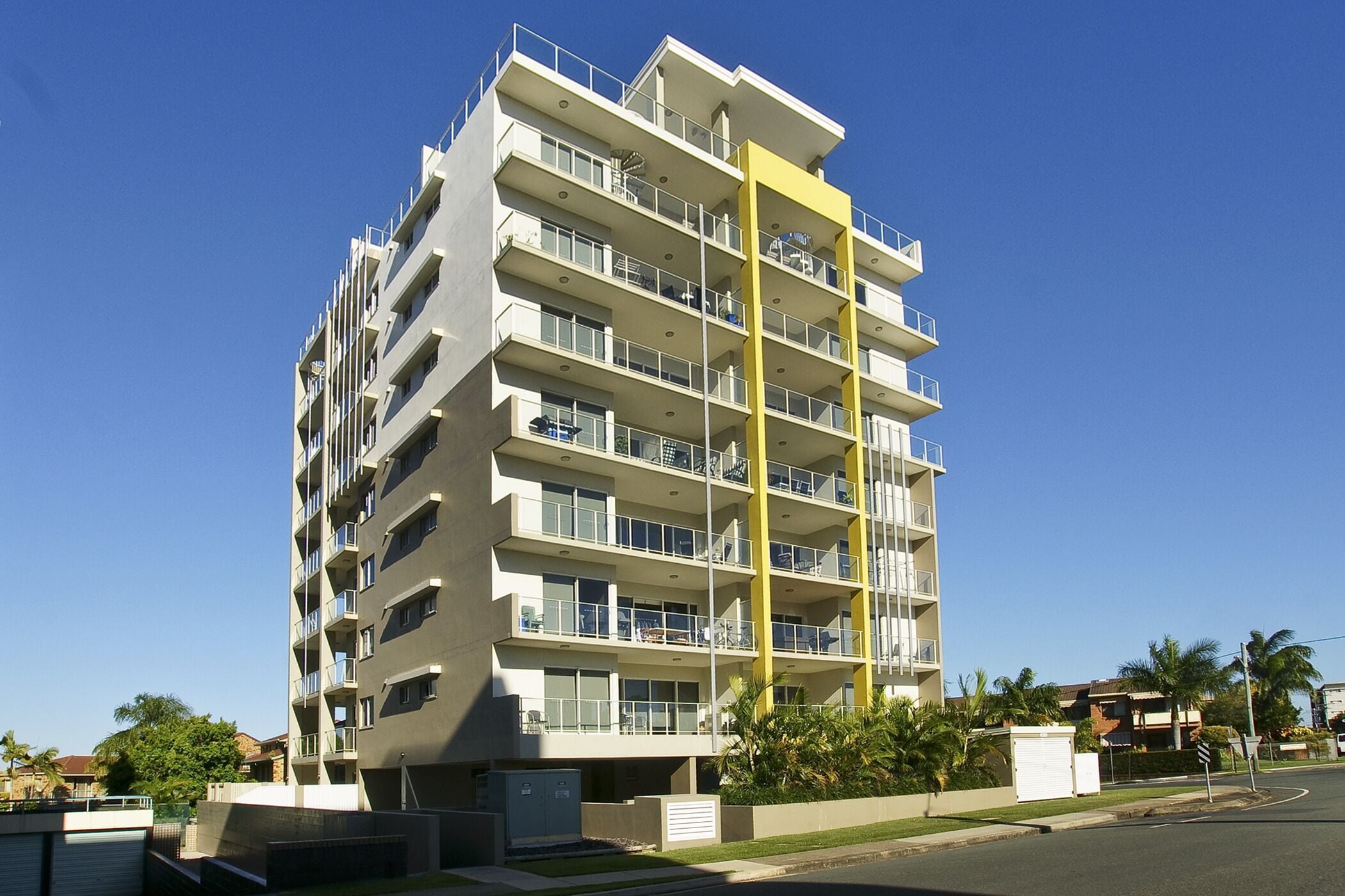 Suttons Beach Apartments - 10a - 1 Bed Studio - Arena