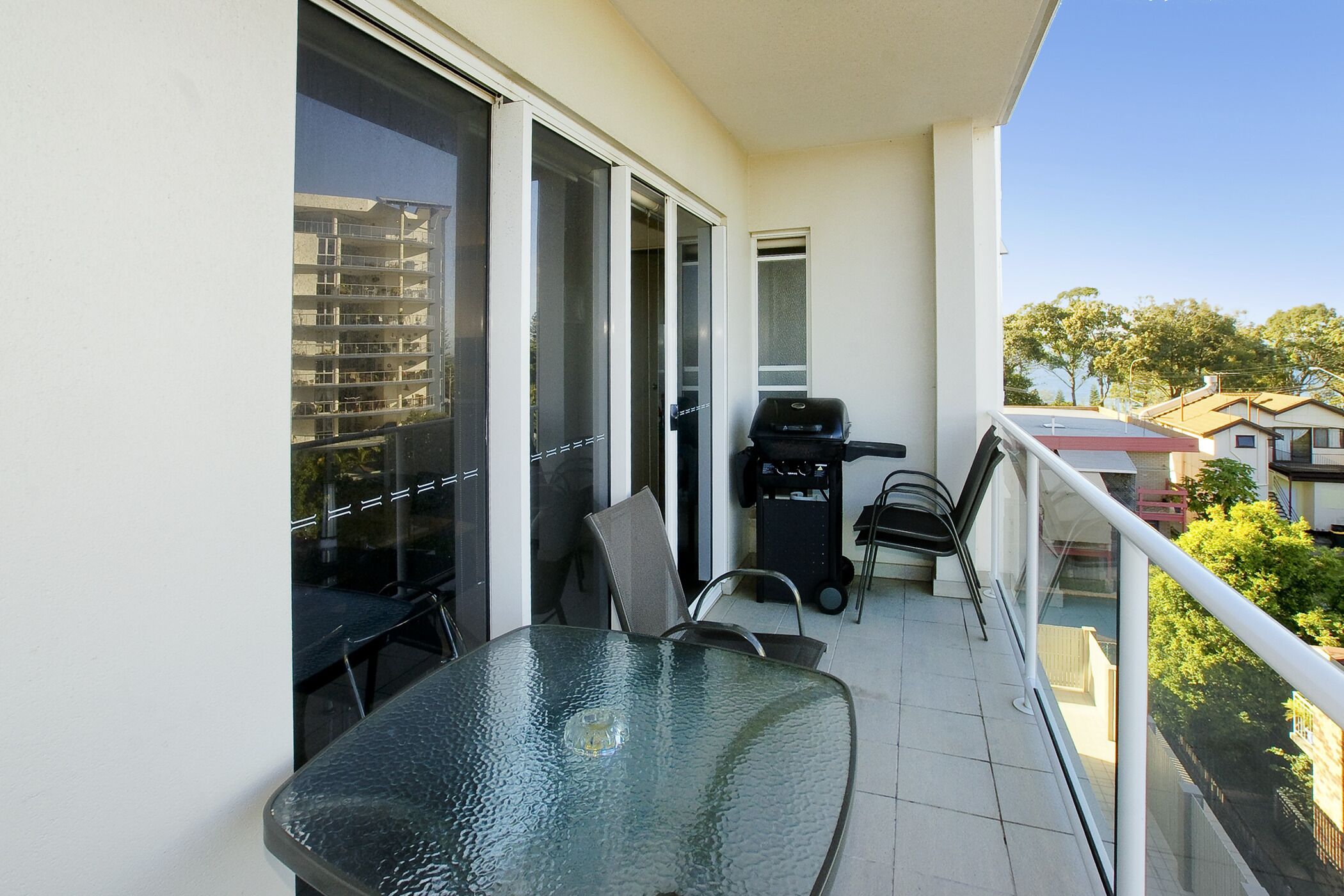 Suttons Beach Apartments - 10a - 1 Bed Studio - Arena