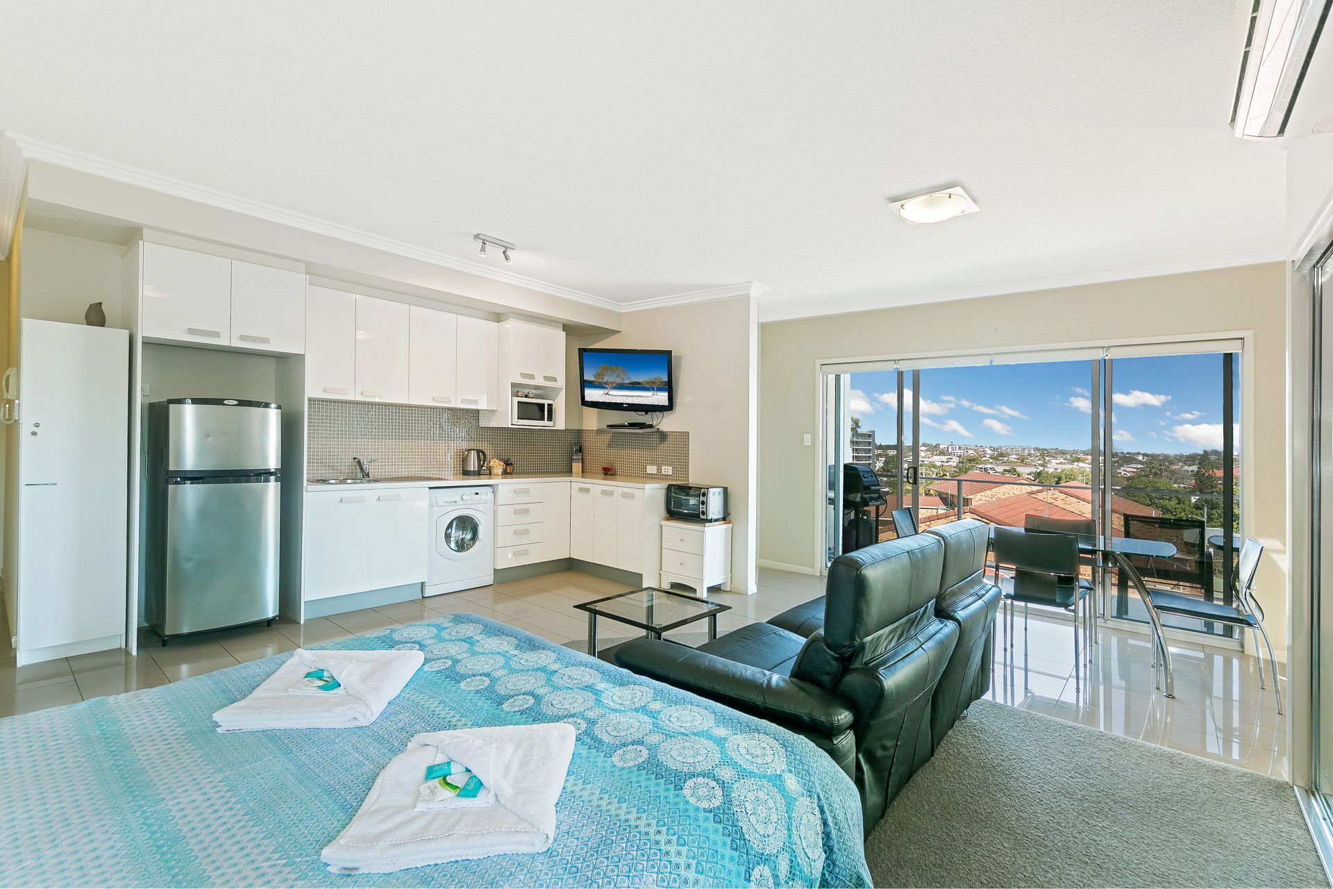 Suttons Beach Apartments - 10a - 1 Bed Studio - Arena
