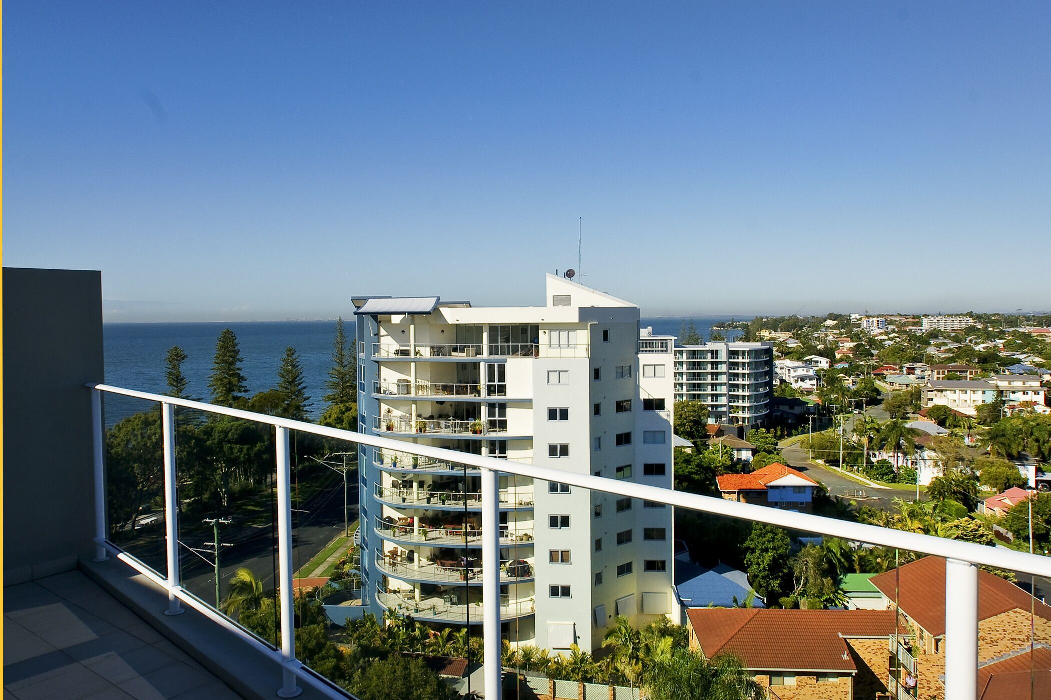 Suttons Beach Apartments - 10a - 1 Bed Studio - Arena