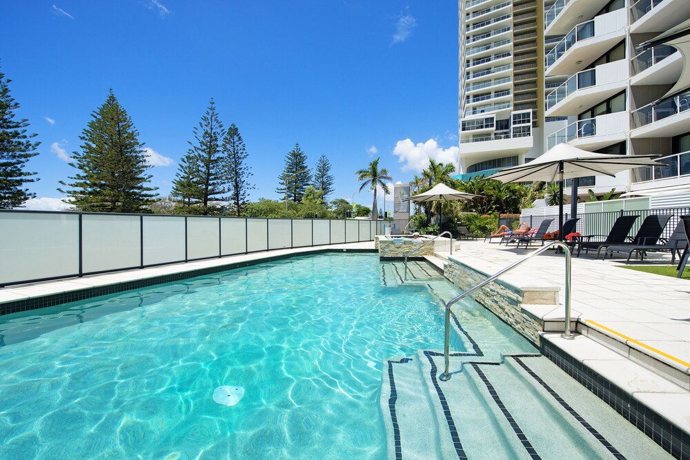 South Pacific Dream, Central Broadbeach