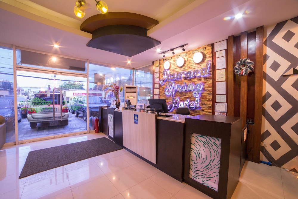 RedDoorz Plus Balibago Angeles City Deals & Reviews (Angeles City