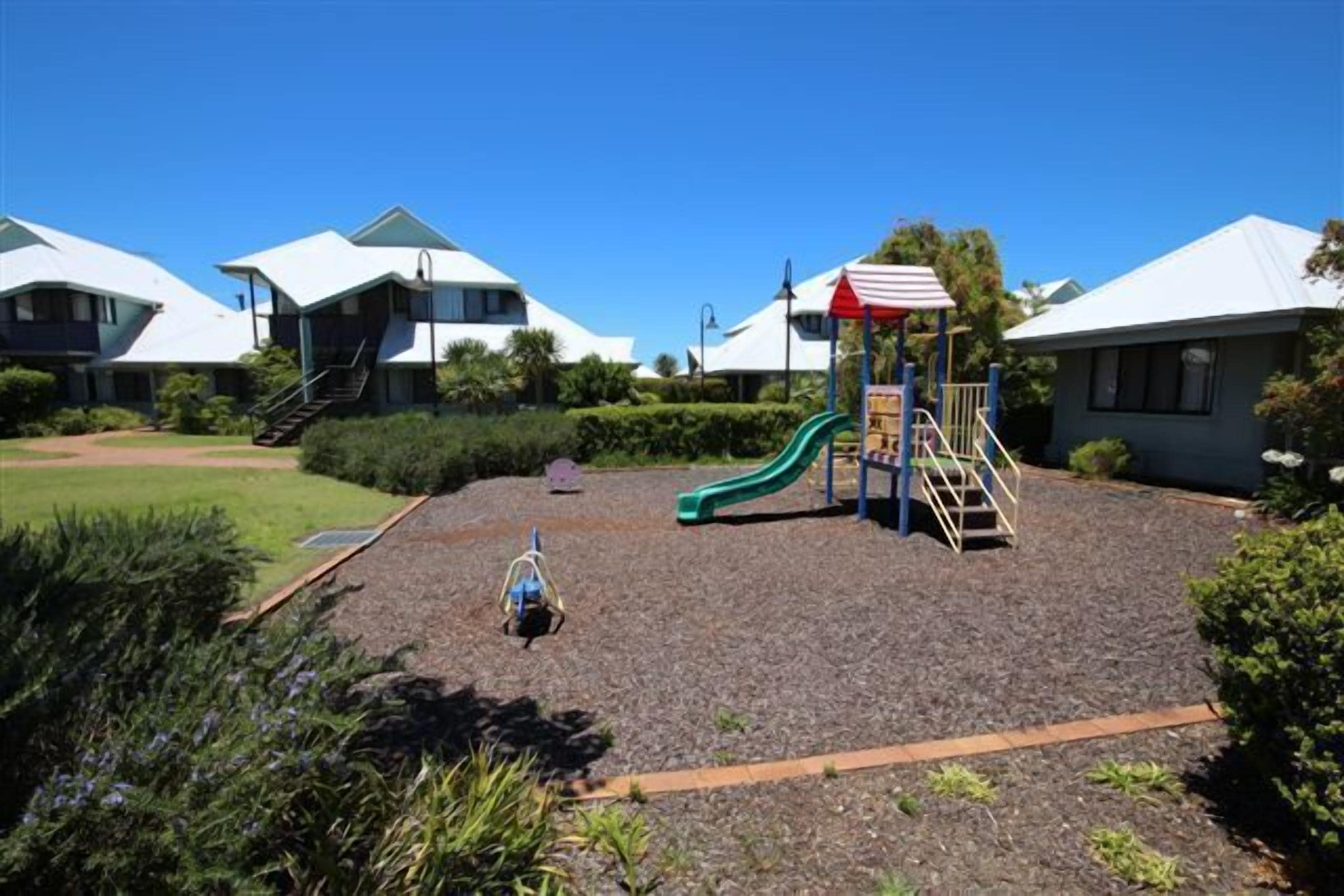 Riverside Holiday Resort  - Upstairs unit
