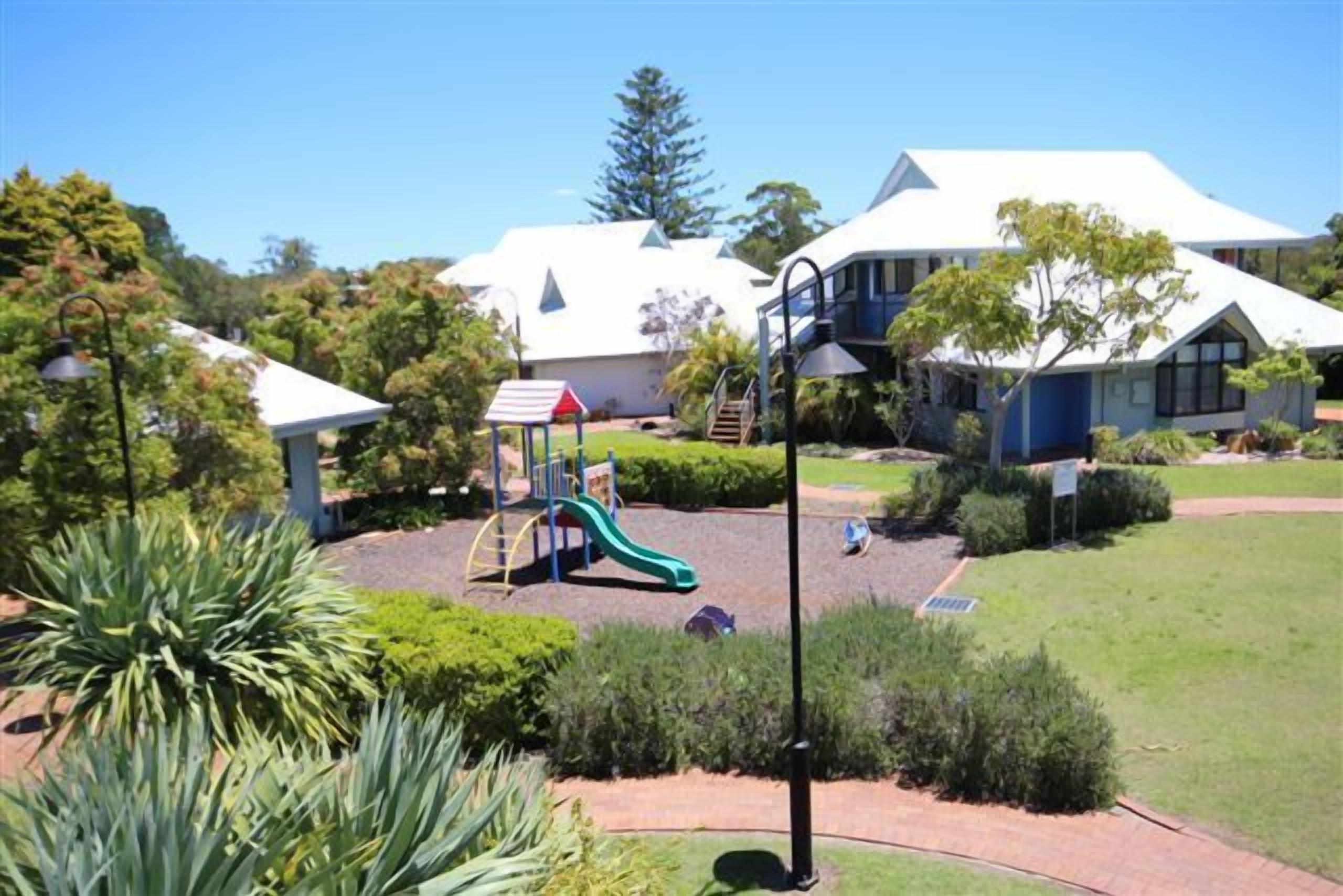 Riverside Holiday Resort - Upstairs unit