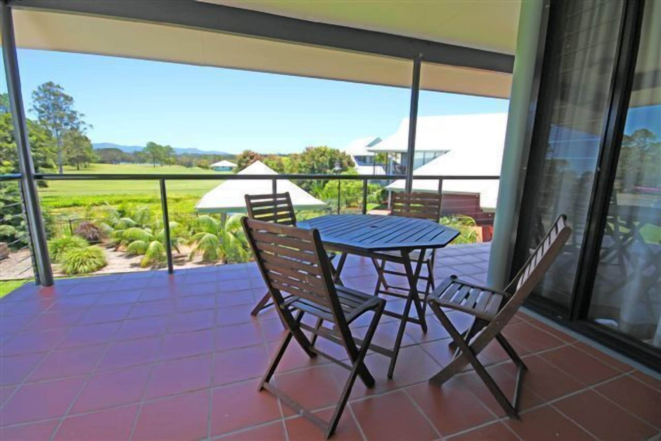 Riverside Holiday Resort - Upstairs unit