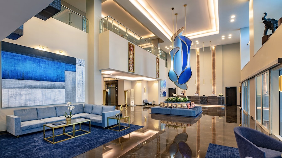 Centara West Bay Hotel & Residences Doha