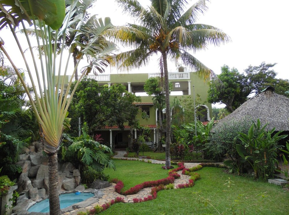 Hotel La Cupula in San Martin Zapotitlan, Guatemala
