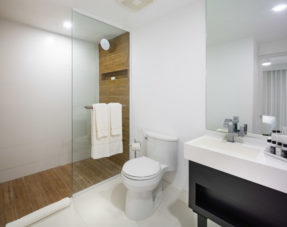 S Hotel Jamaica Boutique All Inclusive in Montego Bay Best Rates