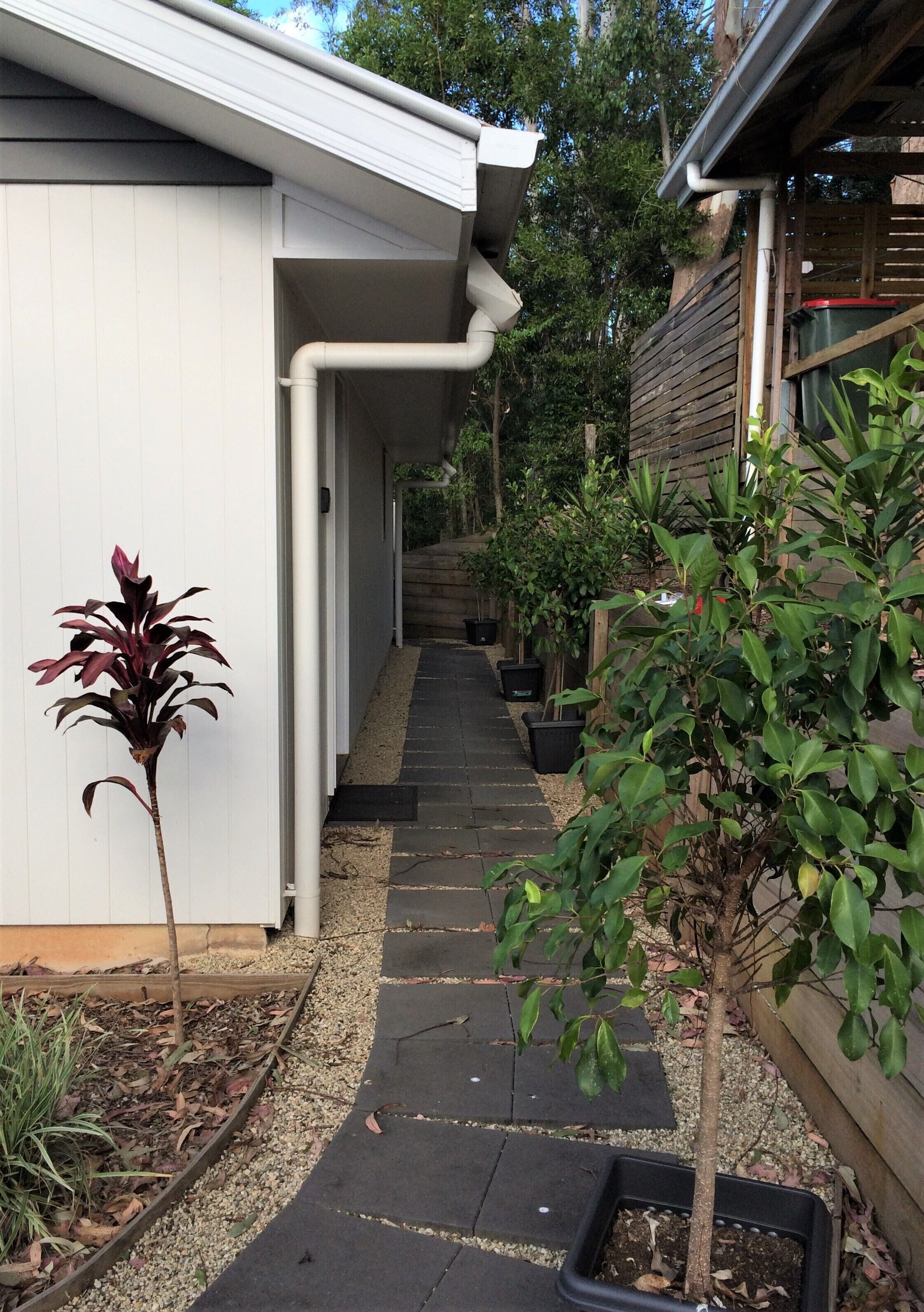 "On Burgum Pond" Guesthouse - Serenity in Nature