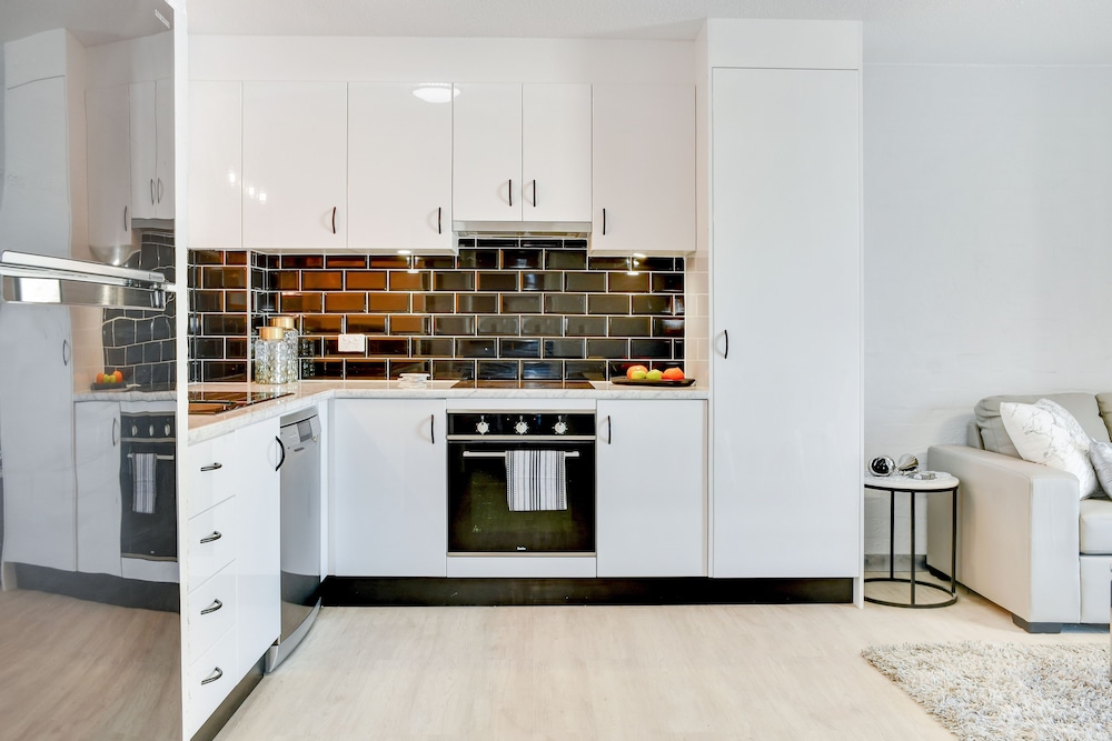 Mooloolaba Apartment with Marina Views