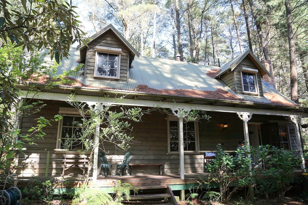 Holly Lodge Medlow Bath