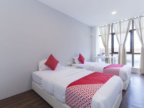 Taman Kepong Vacation Deals Bundle Save Up To C634 - 