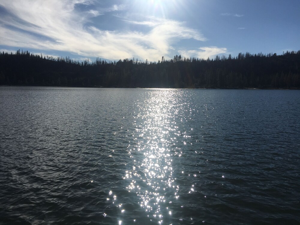 Spectacular Home in Bass Lake, Caa Mountain Lake Community Near