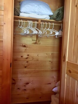 Spacious Waterfront Cabin On The Toccoa River Reviews Photos