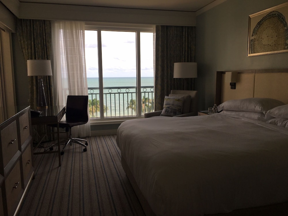 1 bdr OCEAN Front Suite Ritz Carlton Key Biscayne