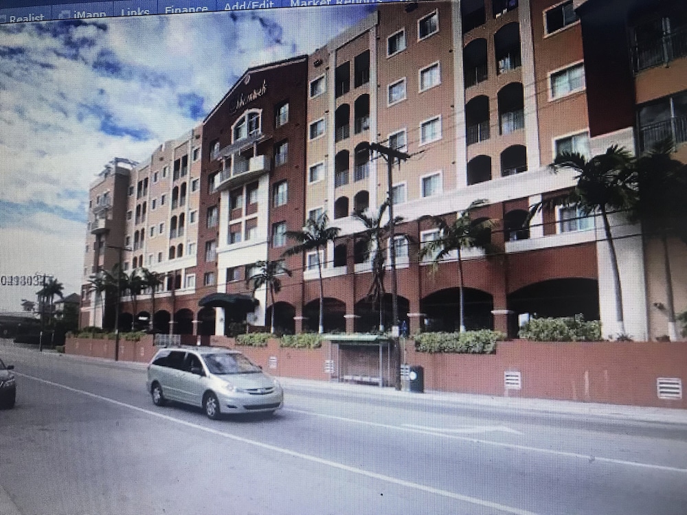 Beautiful Apartment in the Heart of Coral Gables, Great Location, Affordable