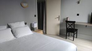 Desk, blackout curtains, rollaway beds, free WiFi