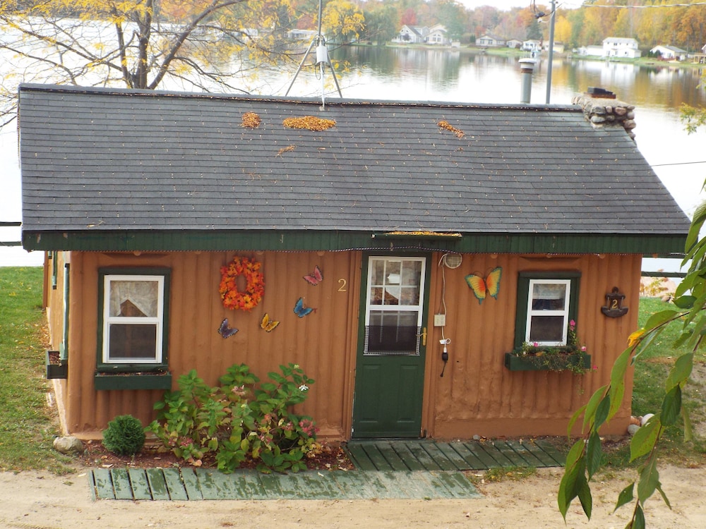 Crooked Lake Resort in Lake Best Rates & Deals on Orbitz