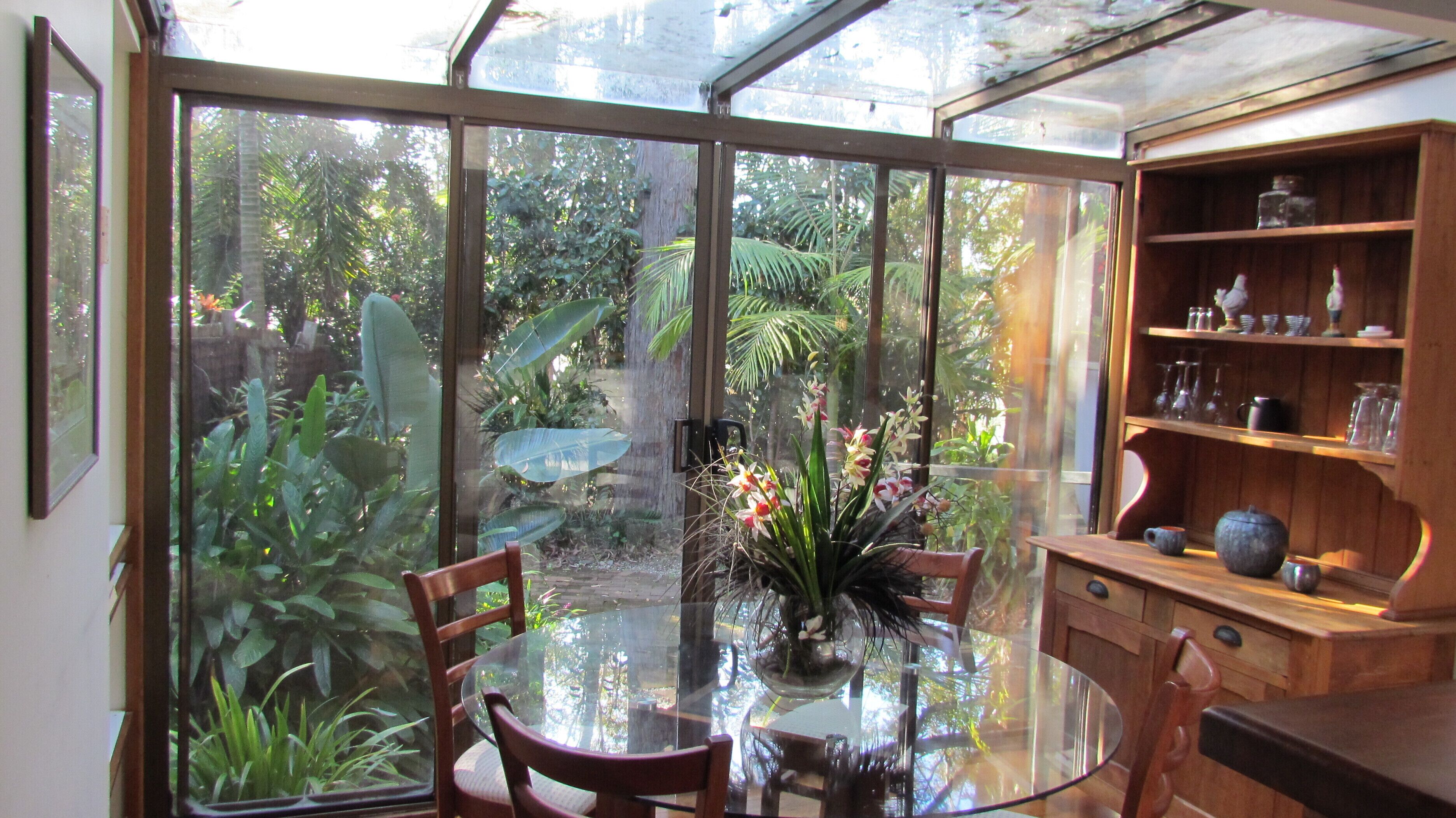 Historic Lake Russell Gallery Sanctuary - Emerald Beach