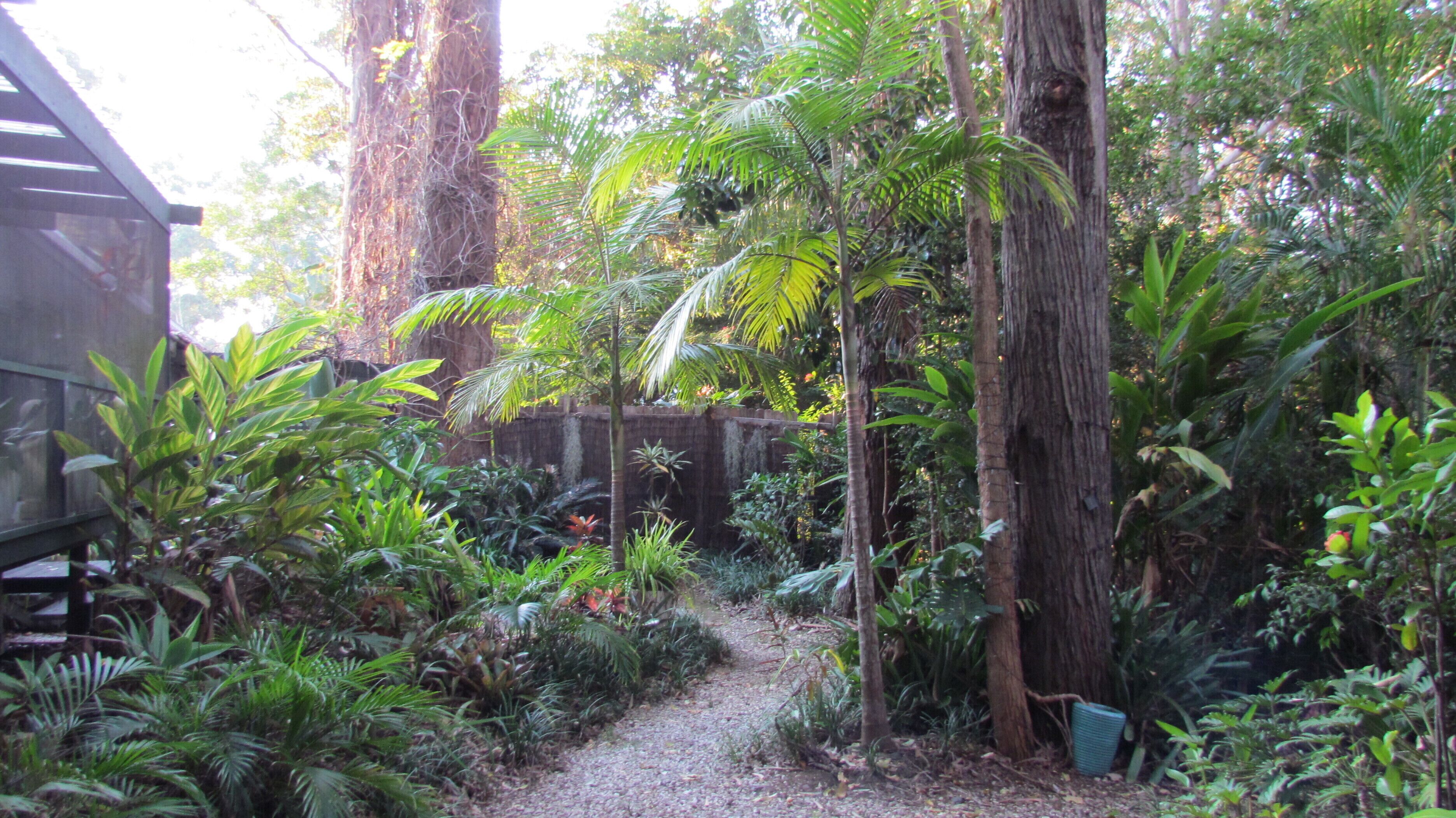Historic Lake Russell Gallery Sanctuary - Emerald Beach
