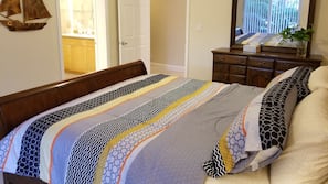 3 bedrooms, iron/ironing board, WiFi, linens