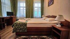 Free WiFi, linens