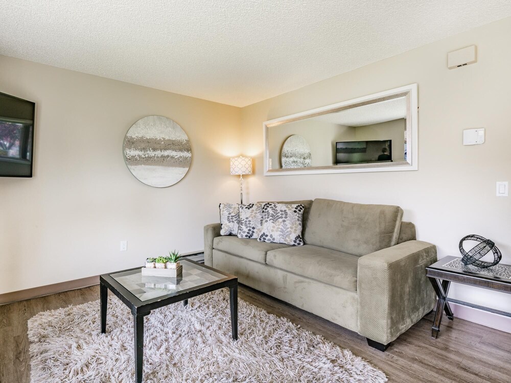 Cabana Club 103 1 Bedroom Condo in Blaine Best Rates & Deals on Orbitz