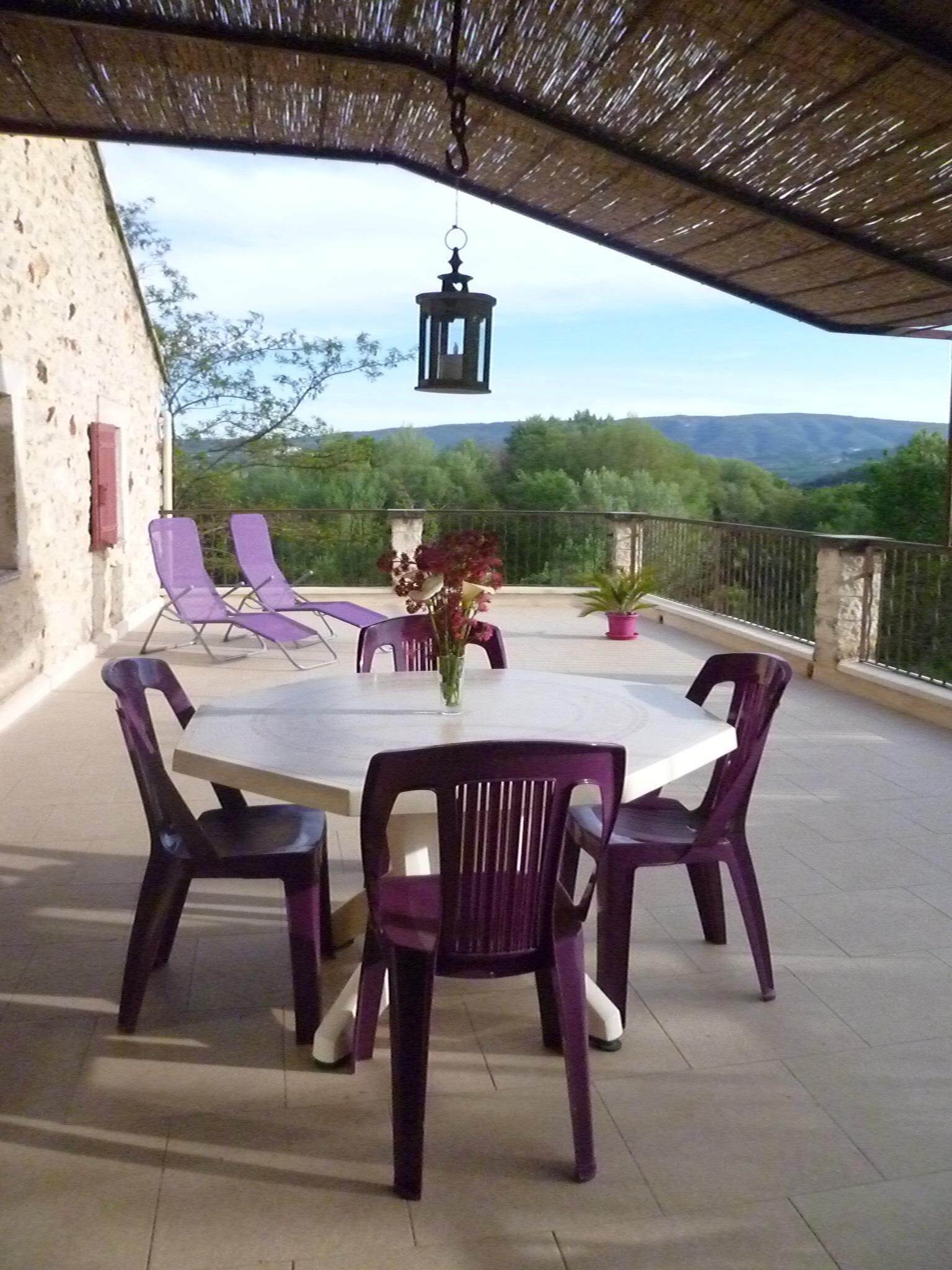 Roussillon House With Garden and Terrace, Quiet and Views of the Luberon in Roussillon, France