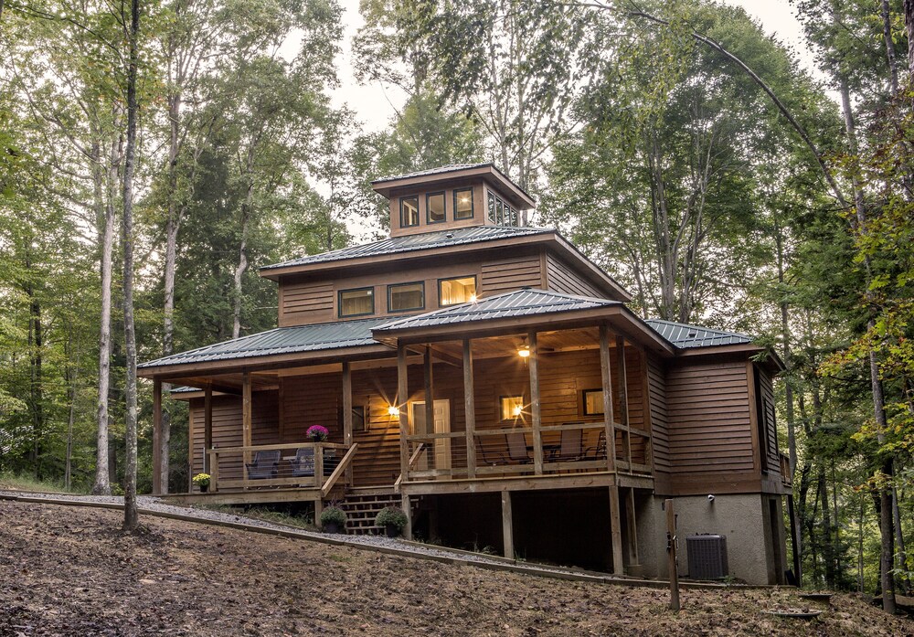 New Construction 4 Bedroom 3 5 Baths 3 Decks Pond View Near