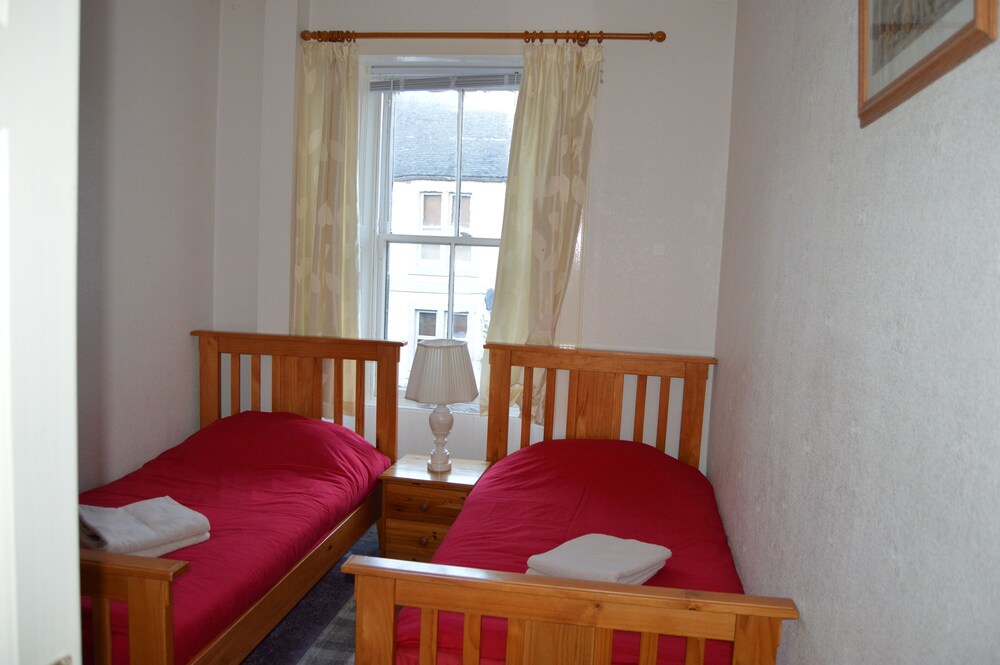 Attractive, Refurbished, Victorian Holiday Apartment in Central Kirkcaldy Fife Kirkcaldy Vrbo