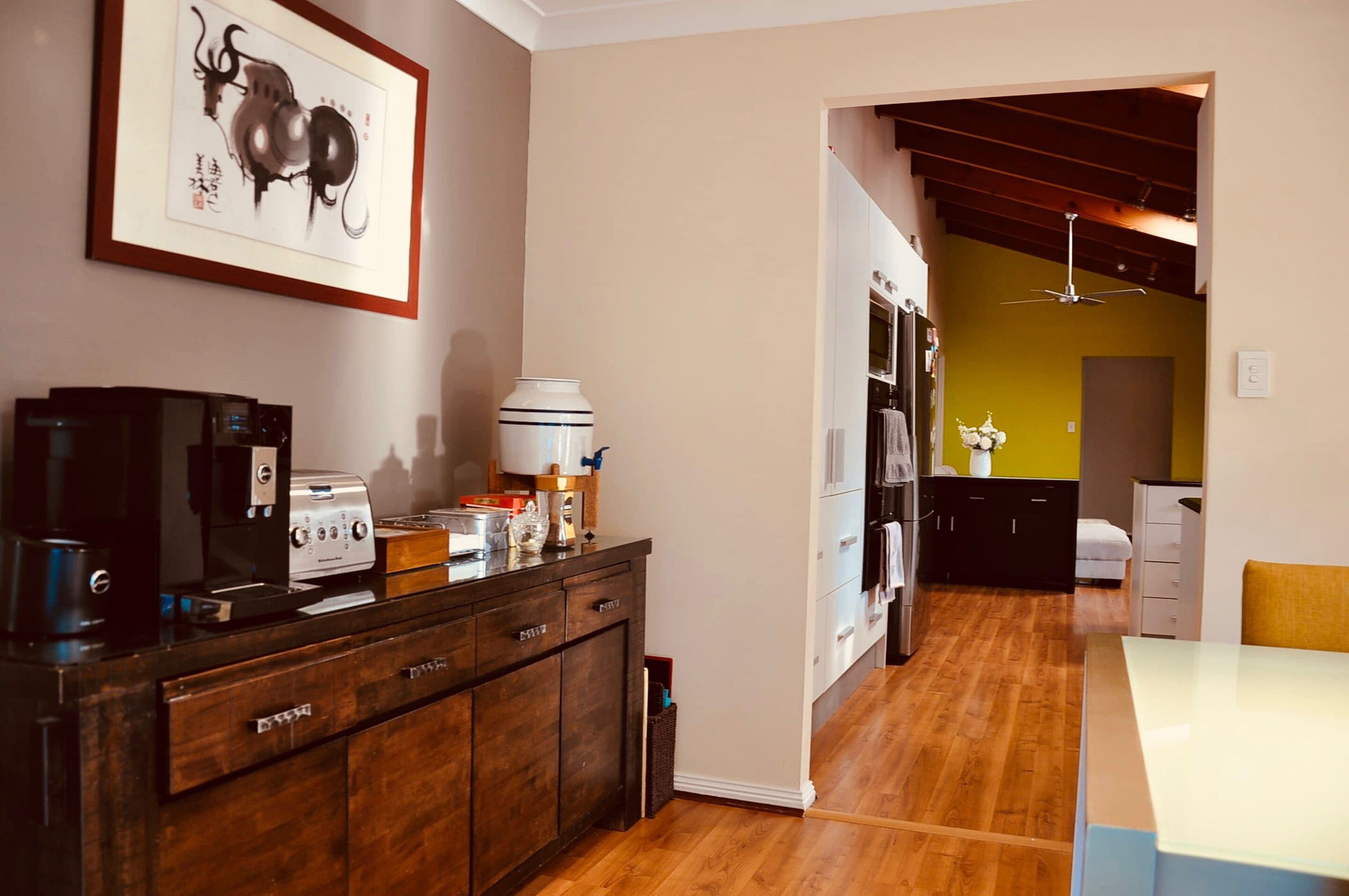 Homestay near by Bond University / Palmer golf course