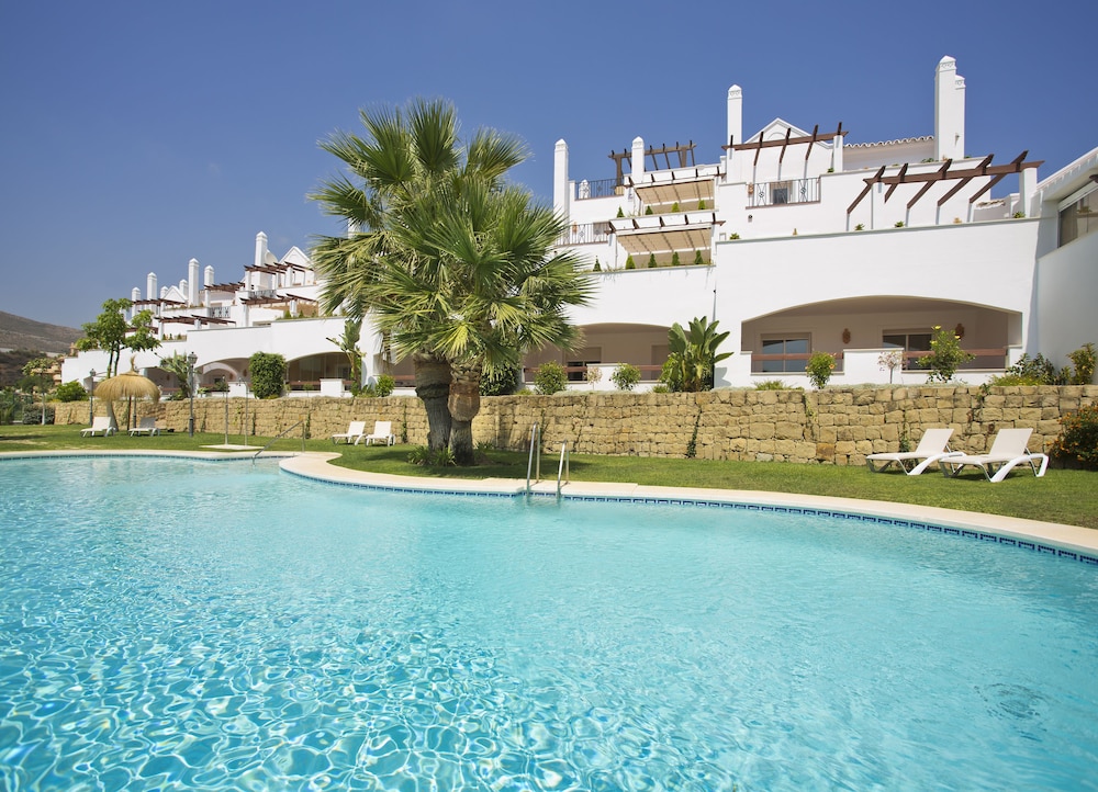 Livescape Aloha Royal Marbella 2019 Hotel Prices