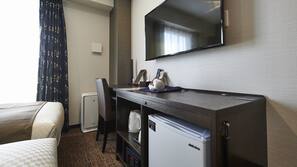 In-room safe, free WiFi