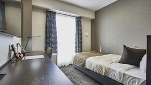 In-room safe, free WiFi