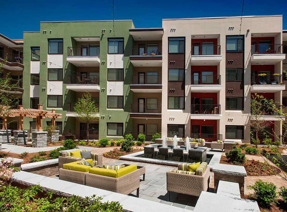 Luxury Ponce City Apartments, Atlanta: Room Prices & Reviews | Travelocity