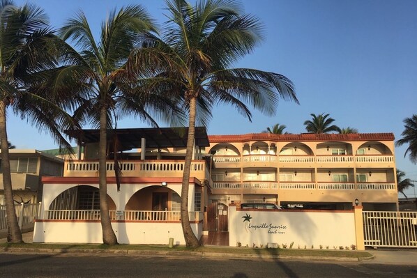 Book Luquillo Sunrise beach Inn in San Juan | Hoteles.com