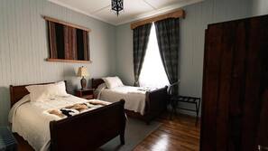 Free WiFi, bed sheets, wheelchair access