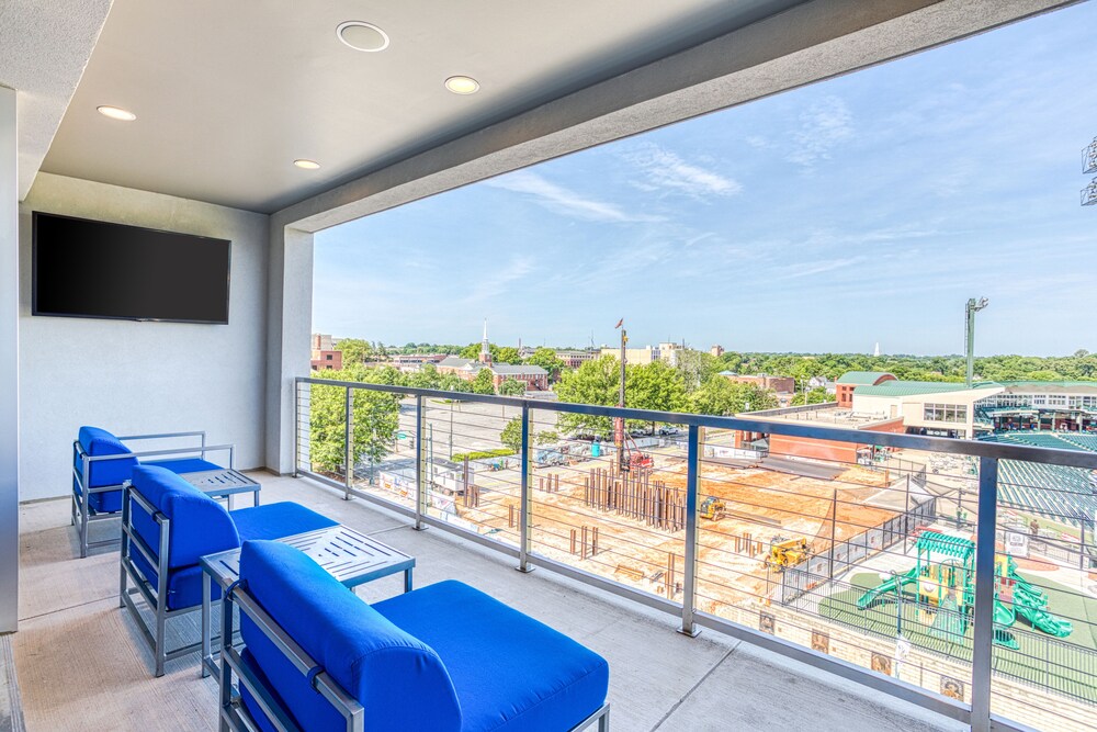 Hyatt Place Greensboro/Downtown, Greensboro 119 Room Prices & Reviews