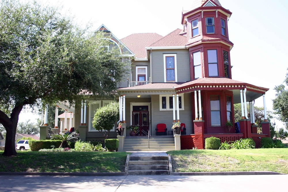 Angels Nest Bed and Breakfast in Weatherford, United States