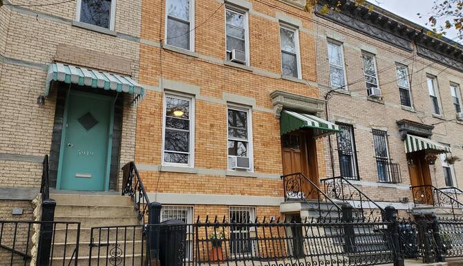 The Comfy First Floor Apartment Ridgewood Queens In Ridgewood Ny Expedia The Comfy First Floor Apartment Ridgewood Queens In Ridgewood Ny Expedia