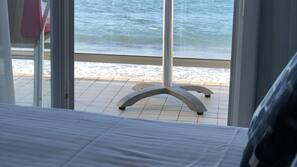 Coffre-forts dans les chambres, rideaux occultants