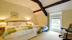6 bedrooms, iron/ironing board, free WiFi, linens