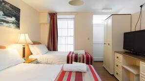Iron/ironing board, free WiFi, linens