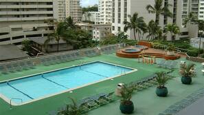 Piscine extérieure