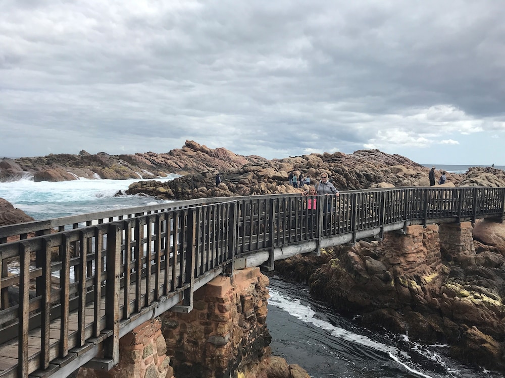 Geographe Bay Rd - Unique Getaway Between The Beach and Toby's Inlet - Quindalup