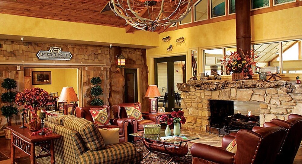 Beautiful 3 Bedroom Cabin On Table Rock Lake Avail July 5 July 12