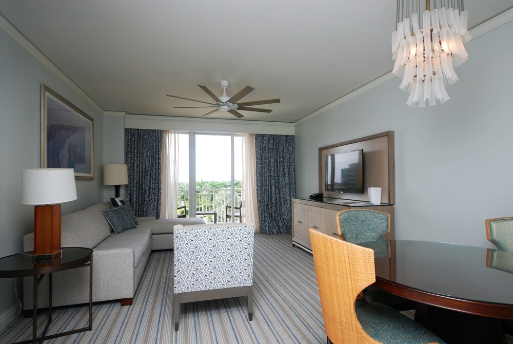 FABULOUS  RITZ  Key Biscayne,   1 bdr  Luxury Suite with double balcony!